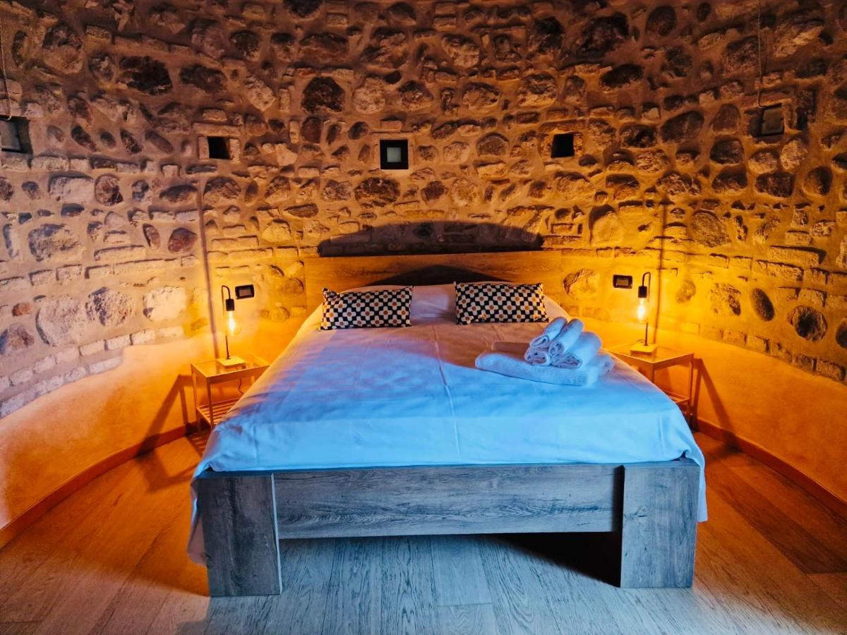 Thomas' Castle Lägenhet Pozzolengo Exteriör bild